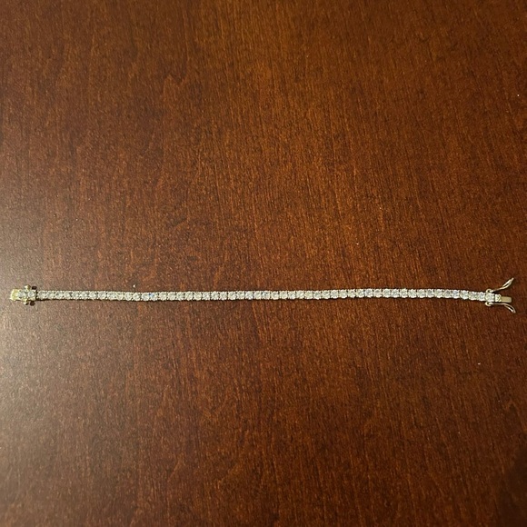 Brand New 3mm 8 Inch Silver Tennis Bracelet | VVS1 Moissanite - Picture 3 of 8